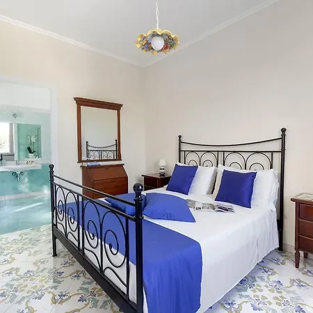 Casa Lucy